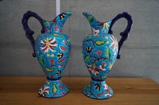 Zwei Original-Krüge von