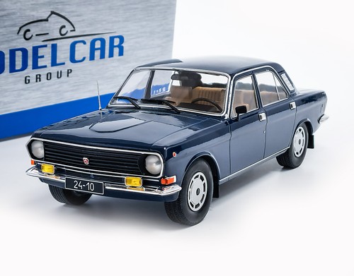 Wolga m24 dunkelblau - (1985),