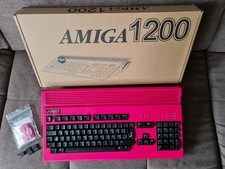 Commodore AMIGA  1200 Gehäuse von A1200.net + Black Keyboard + LED Board