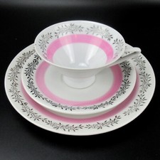 Schöne Porzellan Sammeltasse