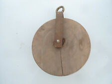 Alte große Holz Flaschenzugrolle