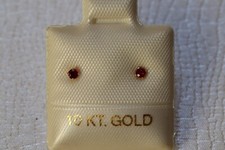 Rubin Ohrstecker - 2 mm -