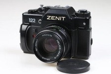 KMZ Zenit 122 mit Helios-44M-7