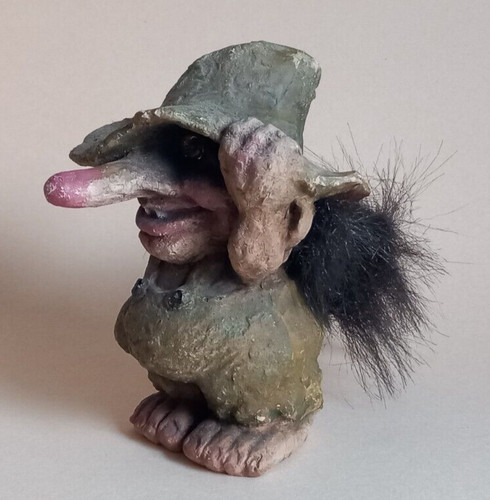 Troll form 11cm - troll,