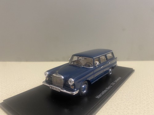 Mercedes benz 230 110 - 230, w