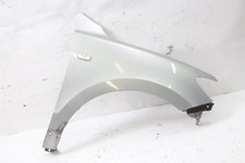 Kotflügel vorn rechts Hyundai SANTA FE 2 CM Silber 663202B270 01-2006