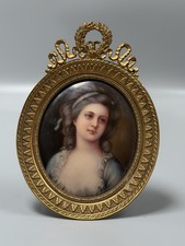 Alte Porzellanminiatur