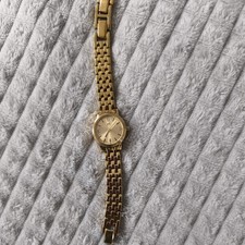 Elegante Damenarmbanduhr von