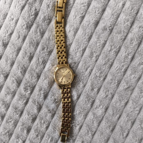 Elegante damenarmbanduhr von - elegante,