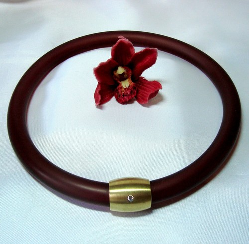 Weinroter kado halsreif aus - kado,