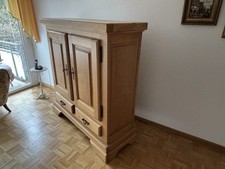 Echtholzschrank massiv mit