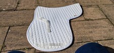 Schabrake Satteldecke Sattelunterlage Weiß B-Ware Equiline 
