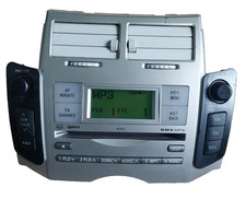 Toyota Yaris  / Radio /