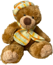 Althans Club Teddy Bär Kuscheltier mit Mütze und Schal Plüsch Bärchen Stofftier
