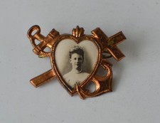 Antike Andenkenbrosche „Glaube-Liebe-Hoffnung“ mit Foto, um 1900 Hüsken T66/1b