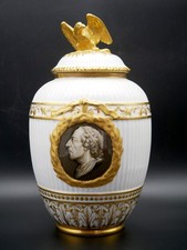 KPM Deckelvase Porzellan antik