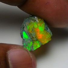 Seltener grüner Opal grob