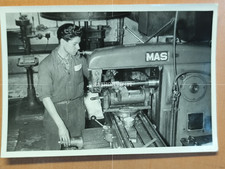 Foto MAS Fräsmaschine Industrie Metall FZ