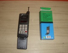 Altes Vintage Handy einschl. Antenne mit Slogan "Das sprechende Telefon"