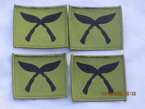 Royal gurkha rifles kukris - rifles,,