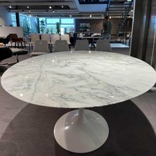 Knoll International Saarinen Tulip Tisch 135cm