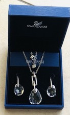 Swarovski wunderschönes set - swarovski,