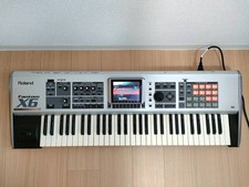 Roland fantom synthesizer - roland,