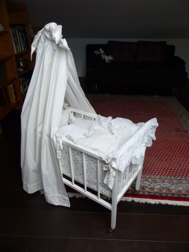 Puppenbett mit himmel komplett - puppenbett,