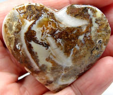 ACHAT mit Pseudomorphosen nach