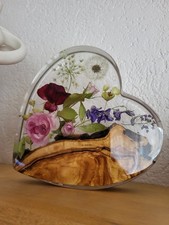 Herz mit echten Blumen und