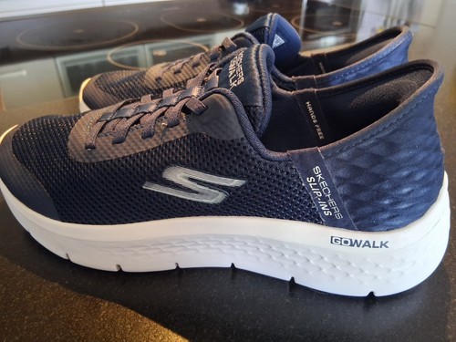 Sketchers slip walk - sketchers, in