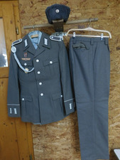 NVA Uniform, Gefreiter Infanterie , Mot.-Schützen mit Abzeichen