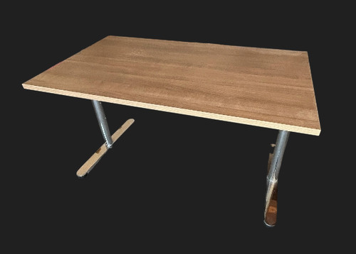Schreibtisch höhenverstellbar
