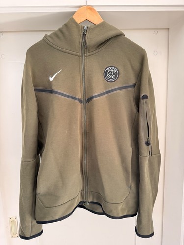 Nike tech paris saint german - paris,