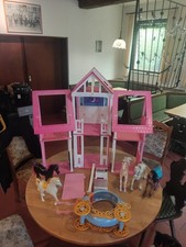 Barbie Haus California Traumhaus Mattel W3141 Puppenhaus Villa mit Pferde