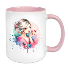 Nagelstudio, Nageldesignerin