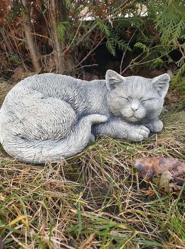 Steinfigur katze schlafend - katze,