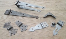 ANTIKER EISEN KÜCHENSCHRANK