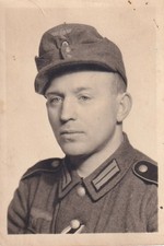 Foto - Soldat mit Feldmütze -