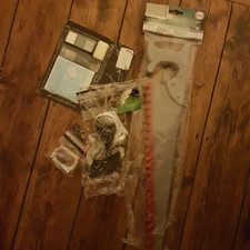 konvolut halloween  4 tlg hexen-skelett+vampirzähne+schmink-set+blutsäge von tib