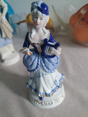 Porzellan figur frau mit - figur,