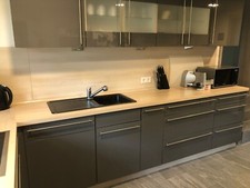 Küche von Express (Hochglanzfronten, Backofen, Spülmaschine, Ceranfeld)