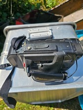 Panasonic Palmcorder X16 VHS NV-S7EG mit optischem Zoom