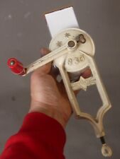 Alte große Nuss Mandel Muskat Mühle Emaille Vintage frühe 60er Jahre