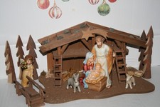 Goebel Krippe ,  Holz