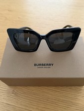 NEU BURBERRY Sonnenbrille