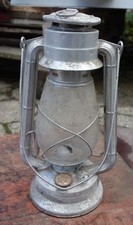 alte Stalllampe