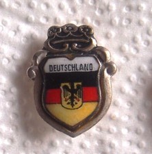 Deutschland - Versilberter Anstecker mit emaillierten Wappen ! 20x16 mm