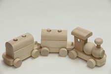 Lokomotive mit 2 Waggons - klein - Holz Fahrzeug Zug Lok Natur Wagen Bausteinen