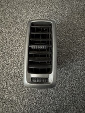 1x Vauxhall Vivaro Renault